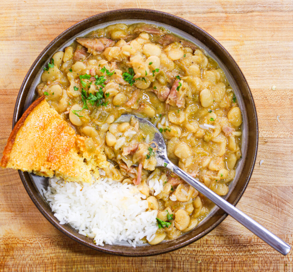 Lima bean close-up: Large lima beans for Southern-style butter beans