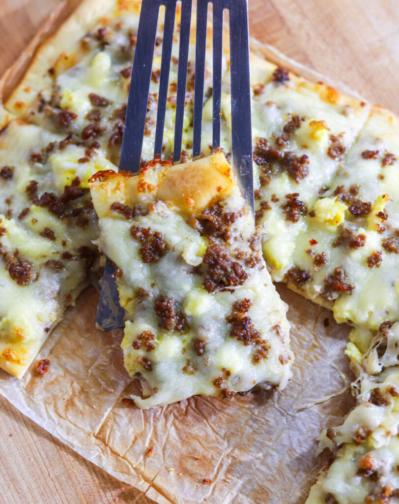 homemade cafeteria breakfast pizza recipe,