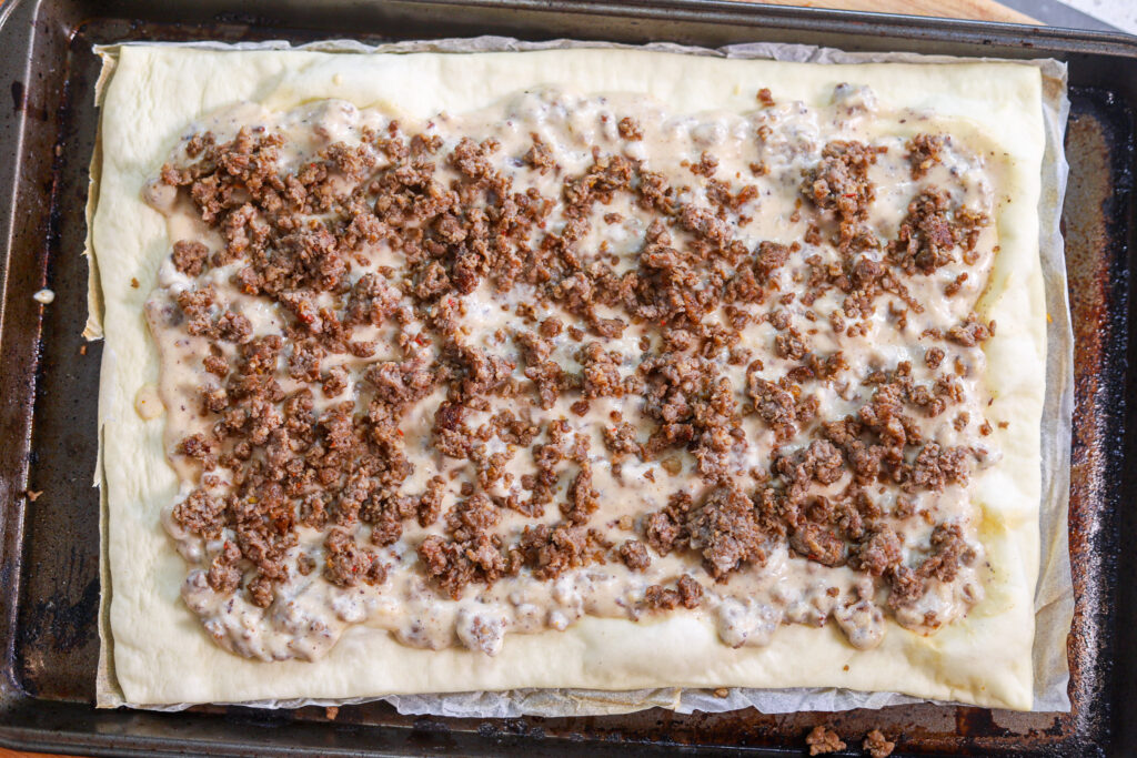 sausage gravy topping